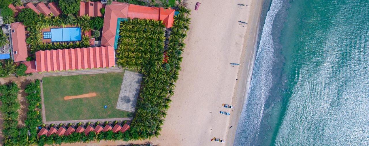 JKAB Beach Resort Trincomalee Exterior foto
