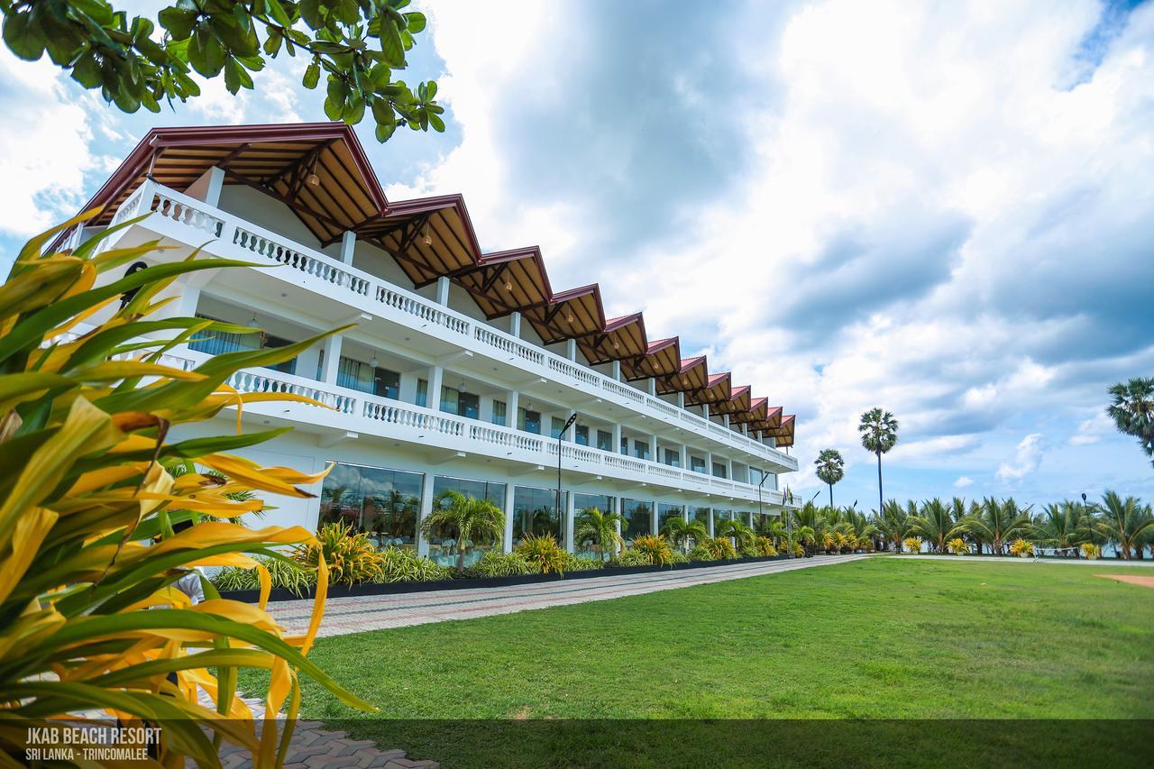 JKAB Beach Resort Trincomalee Exterior foto