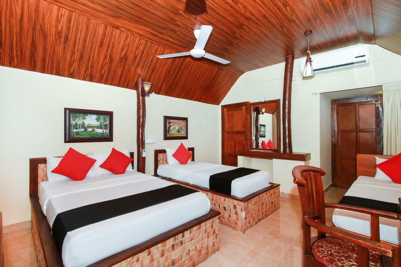 JKAB Beach Resort Trincomalee Exterior foto
